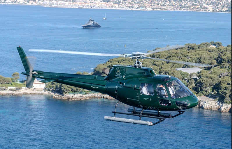 Airbus AS350 (2/4)