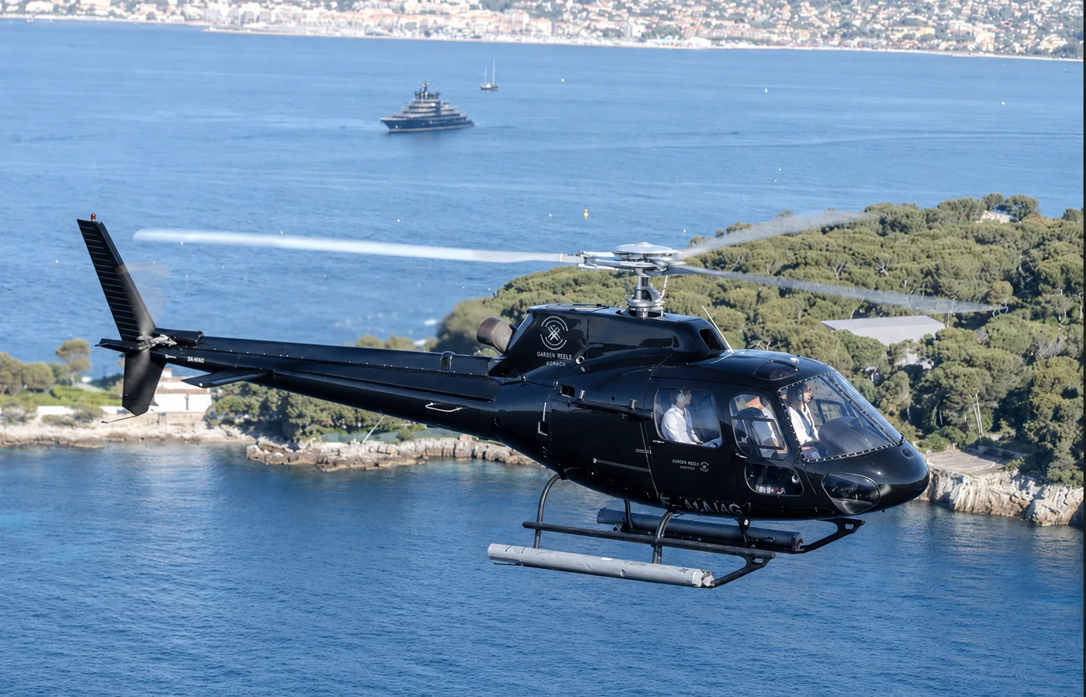 Airbus AS350 (1/4)