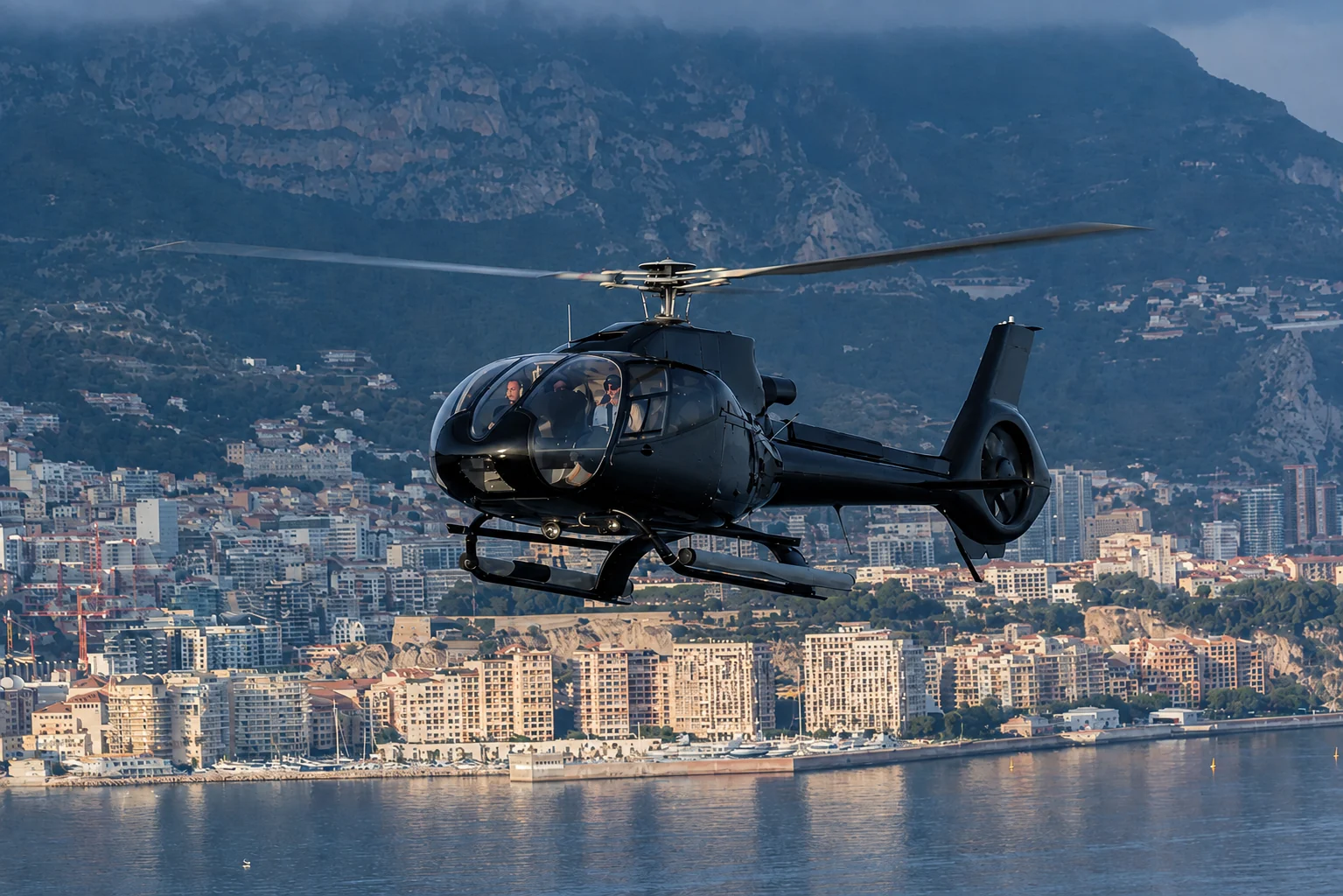 Airbus H130 (2/3)